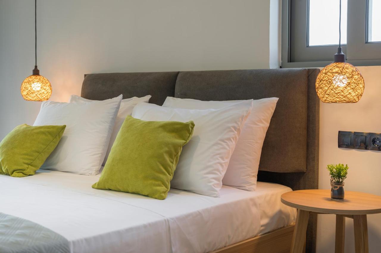 Aegean Breeze Luxury Apartments Next To The Sea マレメ エクステリア 写真