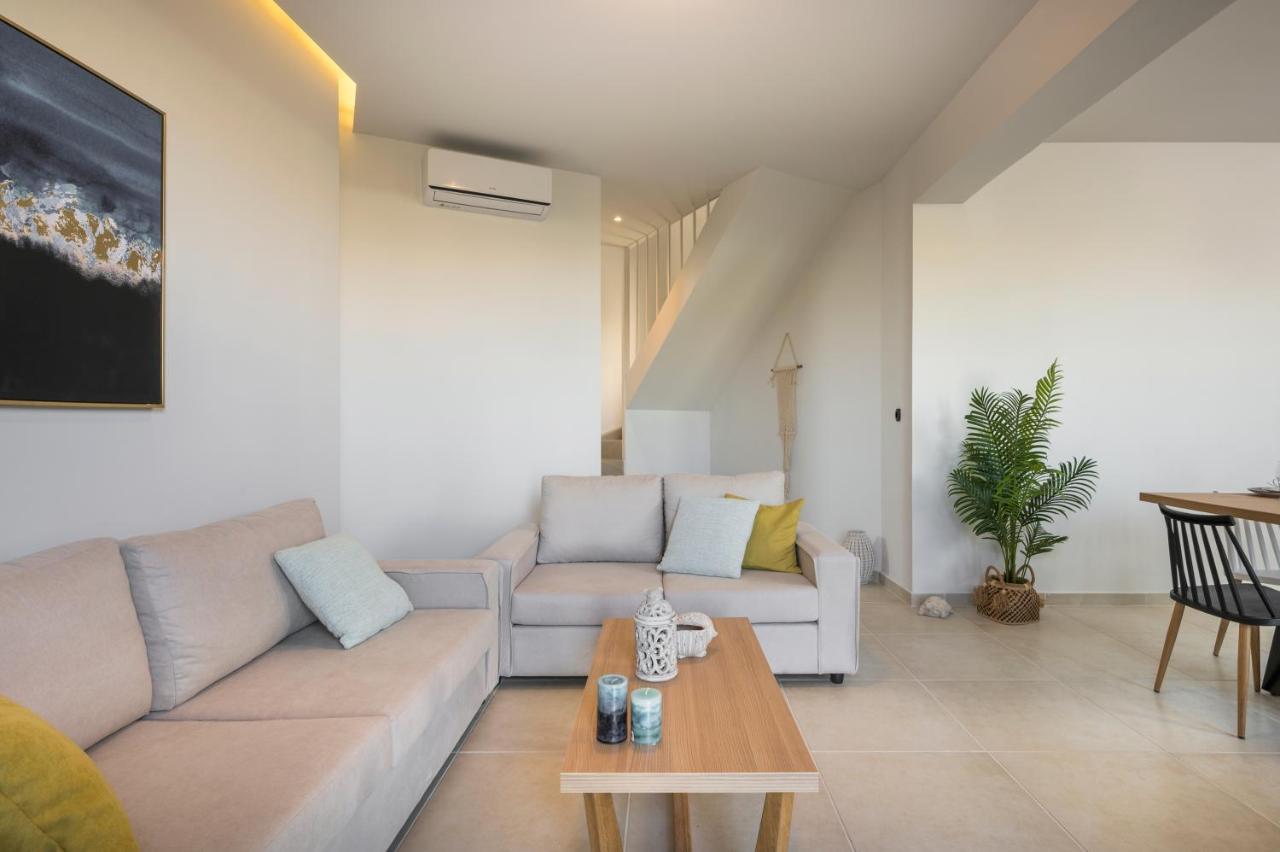 Aegean Breeze Luxury Apartments Next To The Sea マレメ エクステリア 写真
