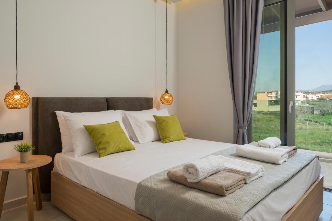 Aegean Breeze Luxury Apartments Next To The Sea マレメ エクステリア 写真