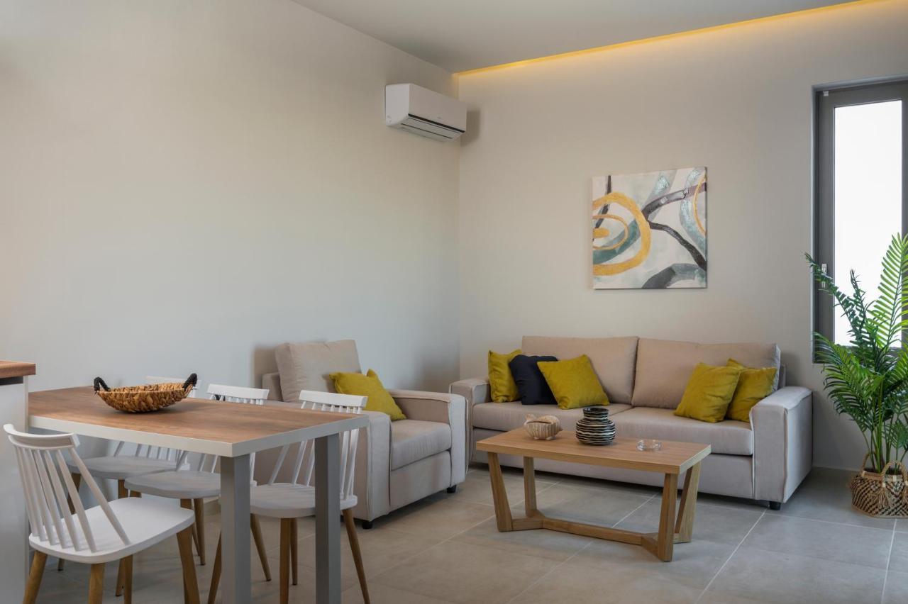 Aegean Breeze Luxury Apartments Next To The Sea マレメ エクステリア 写真