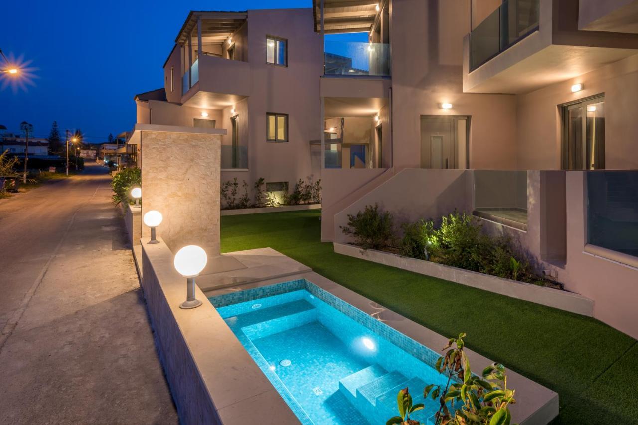 Aegean Breeze Luxury Apartments Next To The Sea マレメ エクステリア 写真