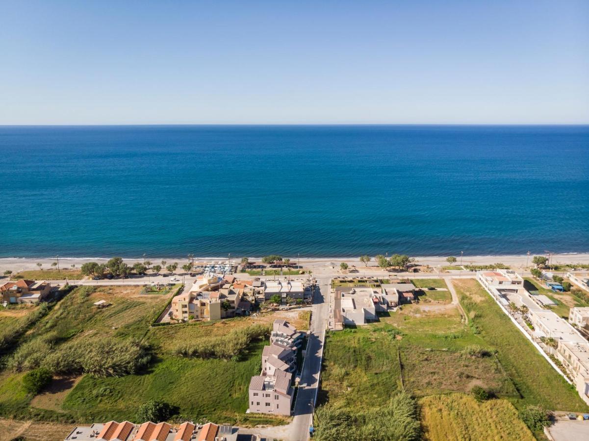 Aegean Breeze Luxury Apartments Next To The Sea マレメ エクステリア 写真