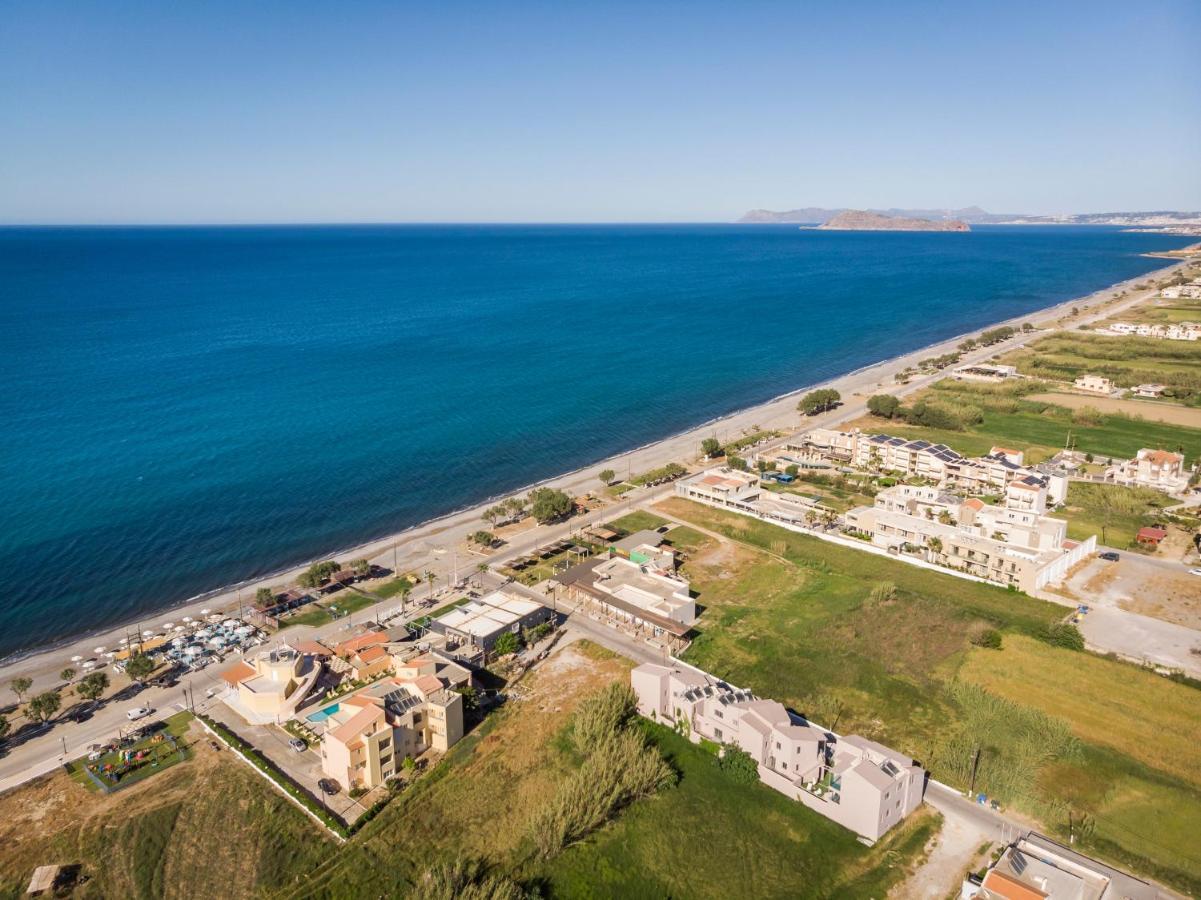 Aegean Breeze Luxury Apartments Next To The Sea マレメ エクステリア 写真