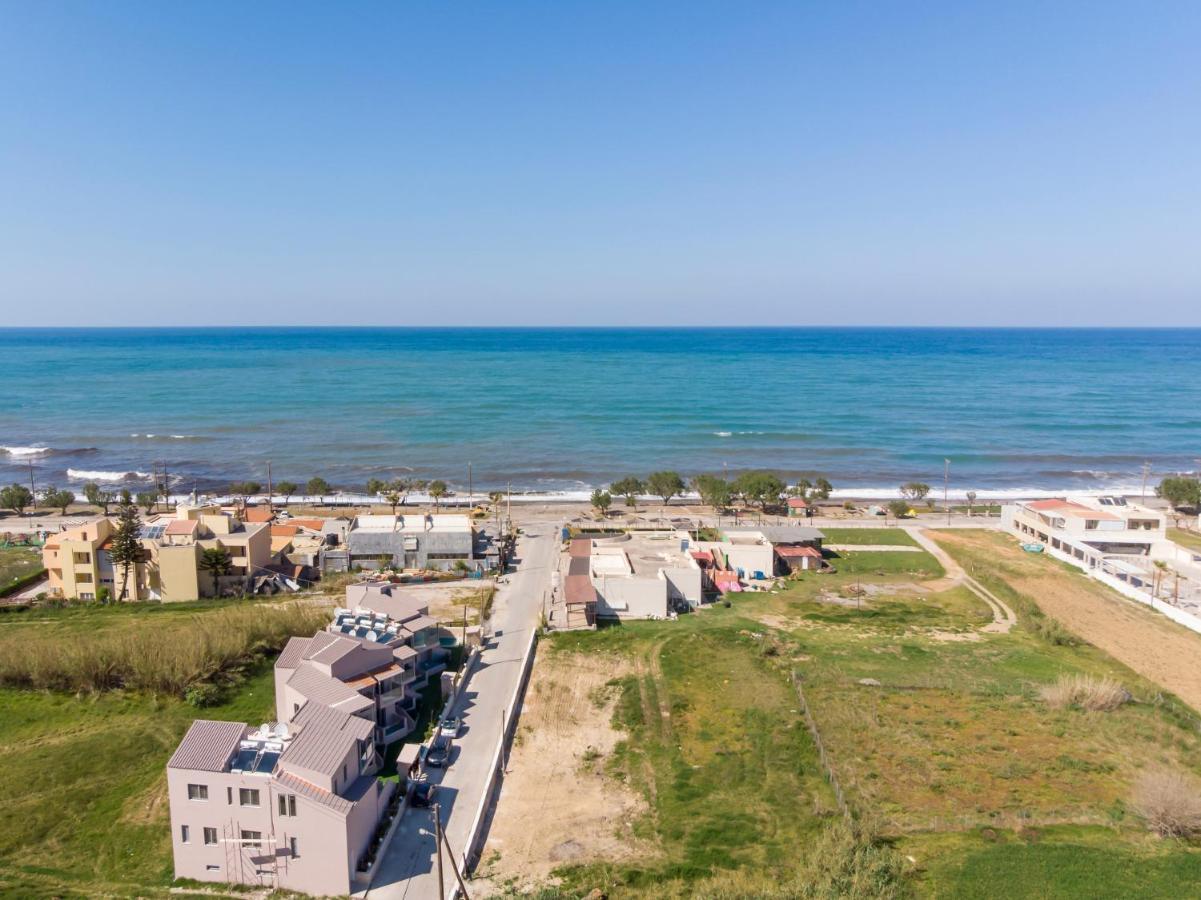 Aegean Breeze Luxury Apartments Next To The Sea マレメ エクステリア 写真