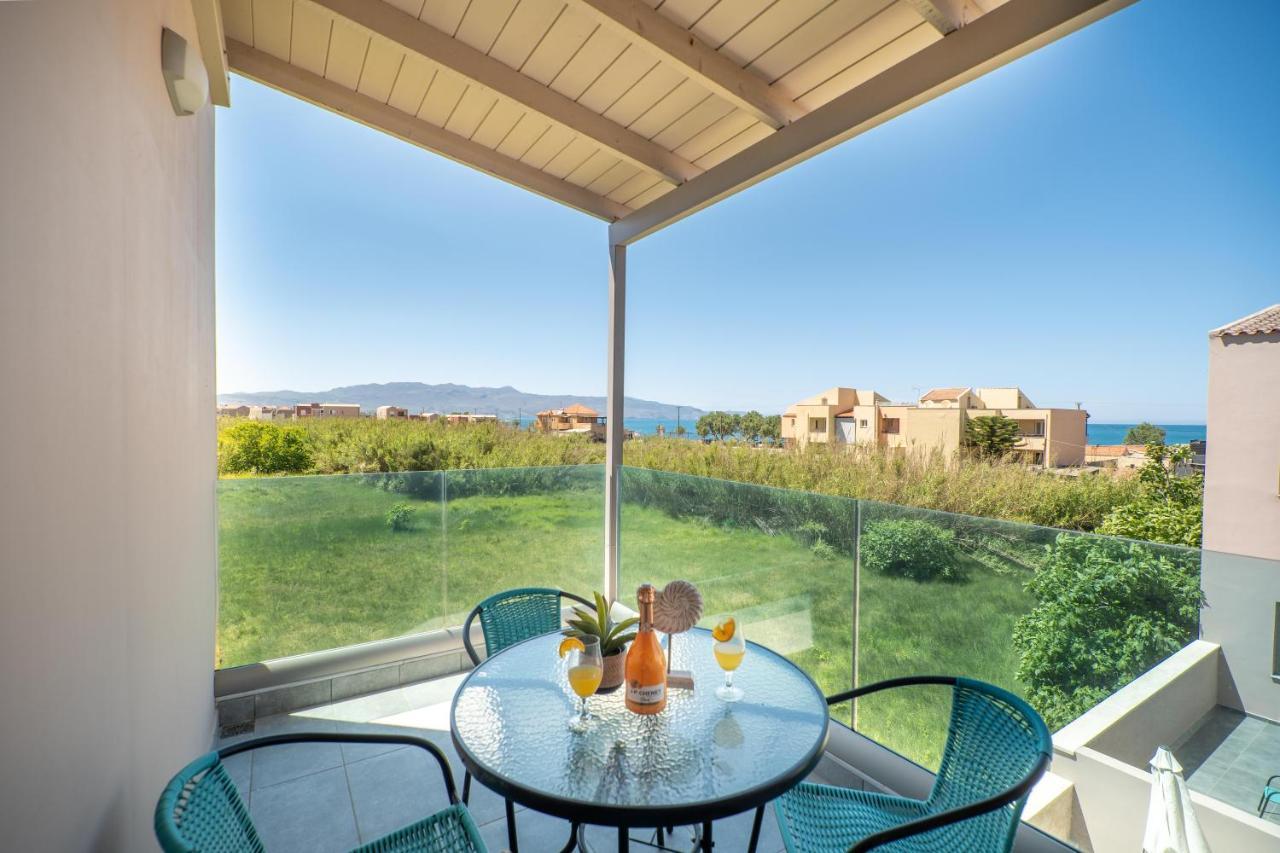 Aegean Breeze Luxury Apartments Next To The Sea マレメ エクステリア 写真